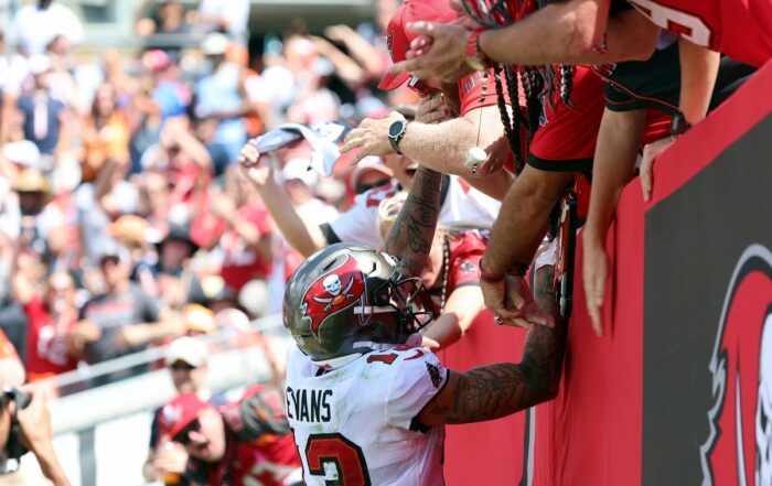 Bucs Wr Mike Evans Fans