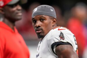 Bucs Mailbag: Sean Tucker, Bucky Irving Battling For Rb2? 4 Bucs Rb Chase Edmonds