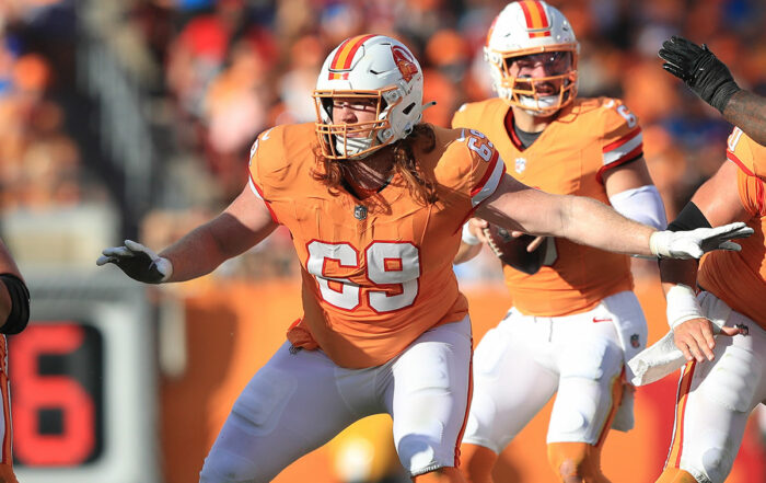 Bucs Right Guard Cody Mauch