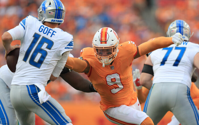 Bucs Olb Joe Tryon-Shoyinka And Lions Qb Jared Goff