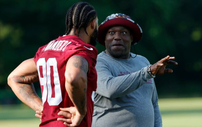 Bucs Legend And Hall Of Fame Dt Warren Sapp
