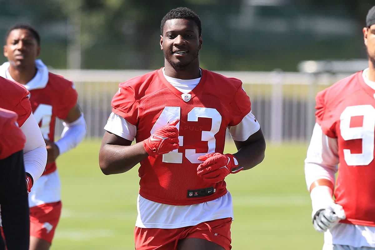 Bucs Olb Chris Braswell