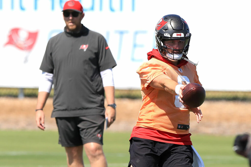 Bucs Oc Liam Coen And Qb Baker Mayfield