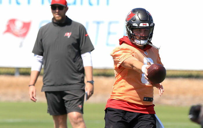 Bucs Oc Liam Coen And Qb Baker Mayfield