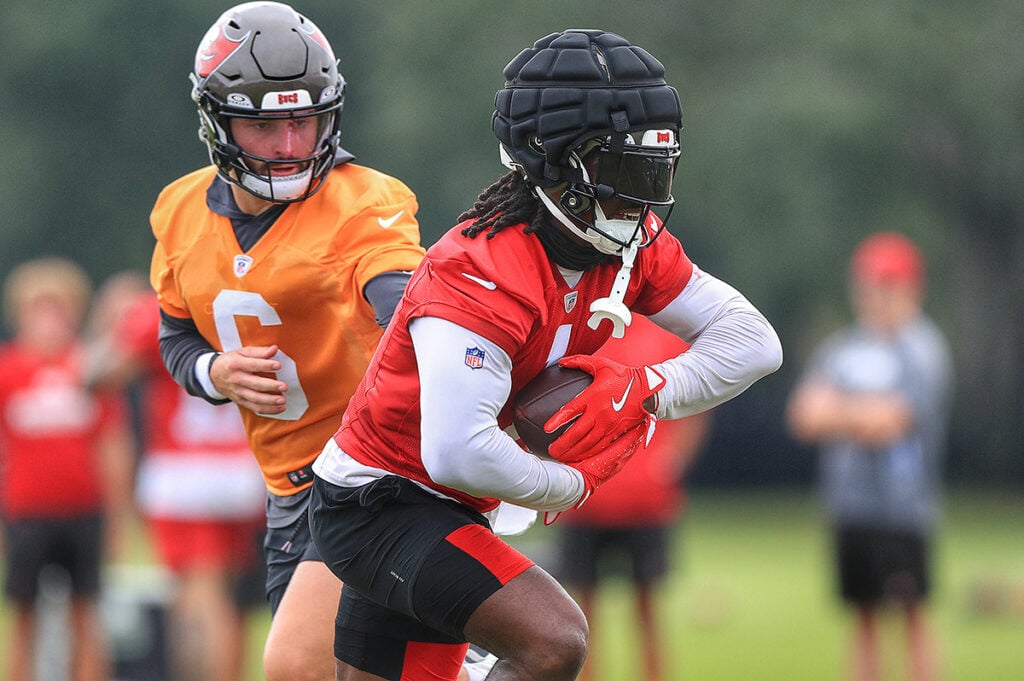 Bucs Rb Rachaad White And Qb Baker Mayfield