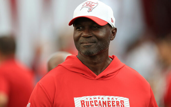 Bucs Hc Todd Bowles Looks To Lead The Bucs To Their Fourth Nfc South Title