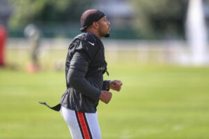 Bucs Camp Insider 8-19: Progress On The Injury Front 3 Bucs Ilb Sirvocea Dennis