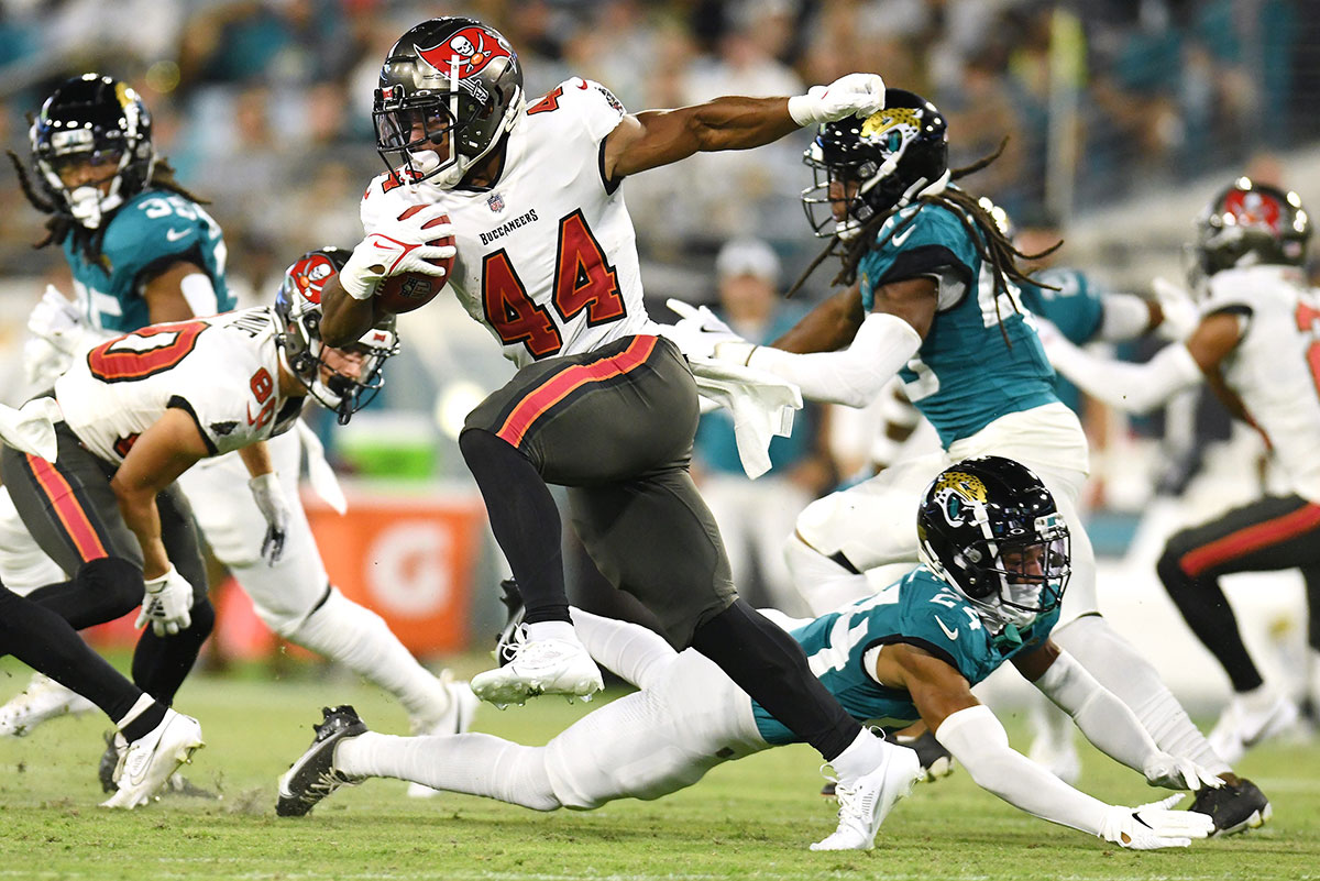 Bucs Rb Sean Tucker