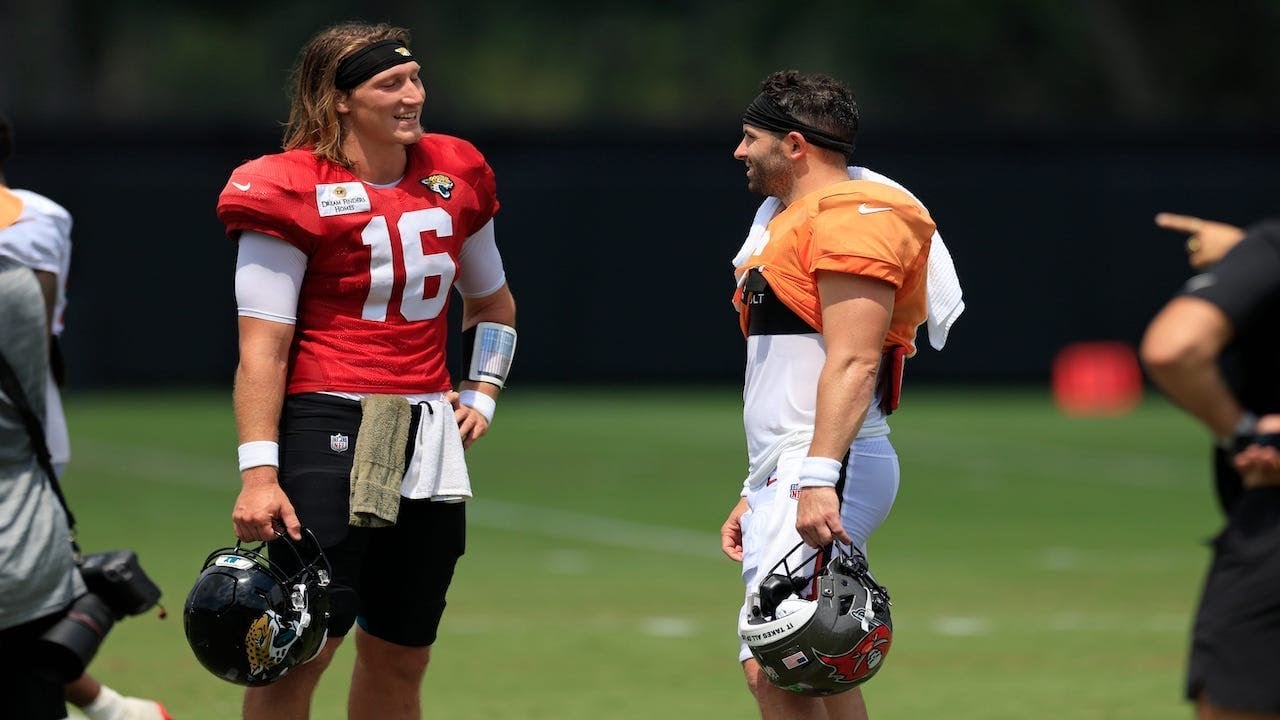 Jaguars Qb Trevor Lawrence And Bucs Qb Baker Mayfield
