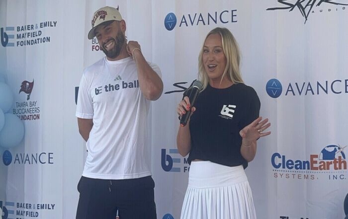 Bucs Qb Baker Mayfield And His Wife Emily Mayfield