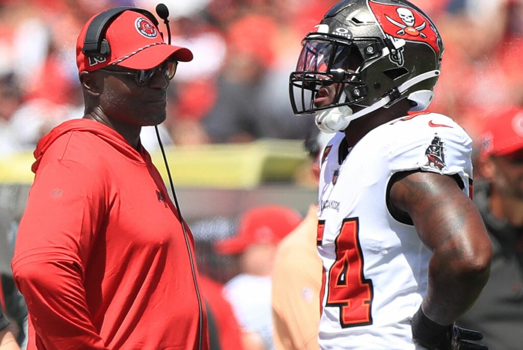 Bucs Head Coach Todd Bowles And Ilb Lavonte David