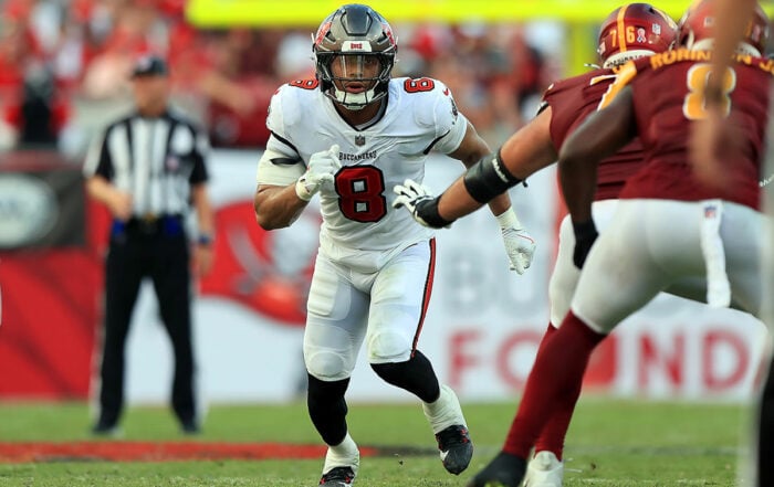 Bucs Ilb Sirvocea Dennis
