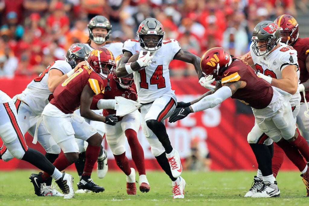 Where Do The Bucs Stand Entering 2025? 4 Bucs Wr Chris Godwin - Photo By: Cliff Welch P/R