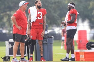 Sr'S Fab 5: Todd Bowles' Record With Bucs Vs. Rookie Qbs 7 Bucs Gm Jason Licht And Wrs Mike Evans And Chris Godwin