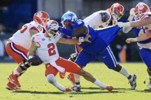Kentucky Dt Deone Walker Bucs Nfl Draft