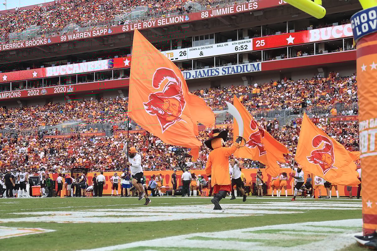 Bucs Throwback Creamsicle Flags