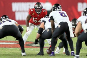Bucs' Ability To Continuously Re-Sign Their Stars Is Uncanny 2 Bucs Ilb Lavonte David