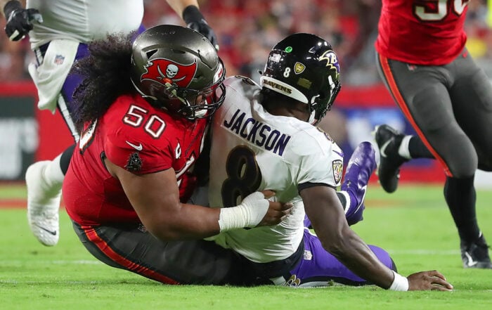 Bucs Dt Vita Vea And Ravens Qb Lamar Jackson