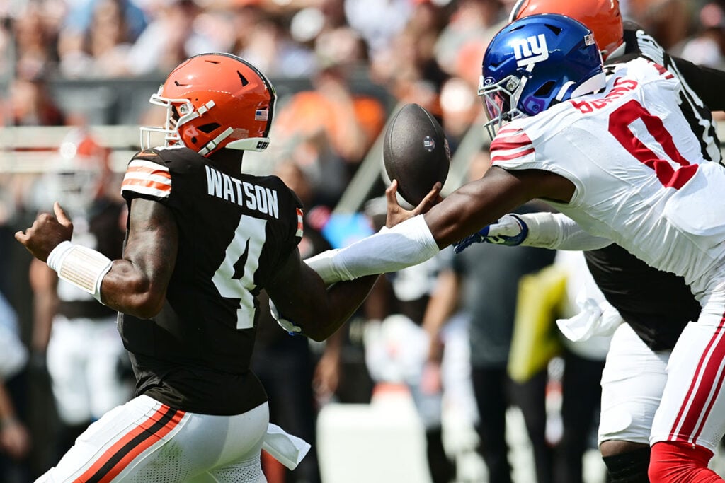 Giants Olb Brian Burns And Browns Qb Deshaun Watson