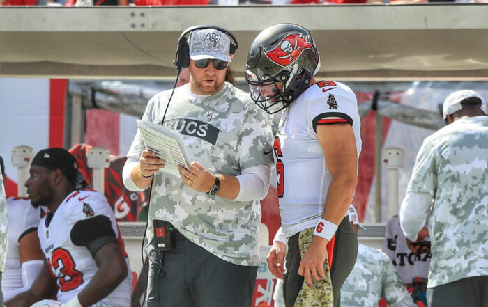 Bucs Oc Liam Coen And Qb Baker Mayfield