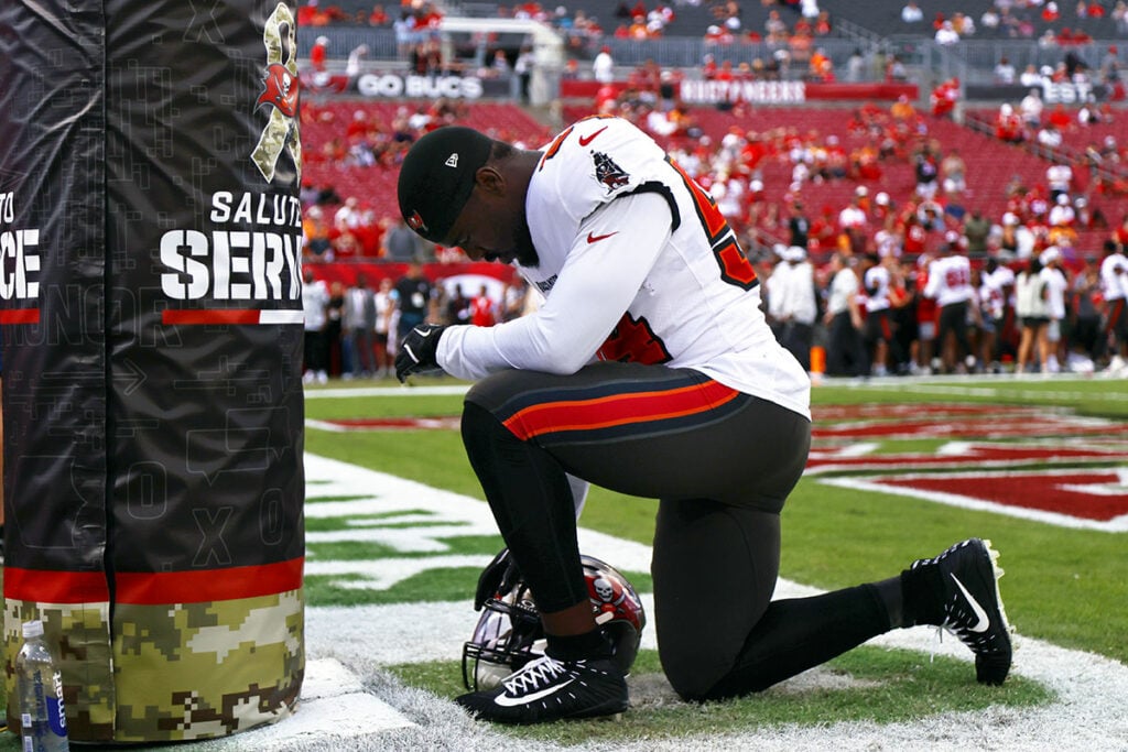 Bucs Storylines: The Buzz Surrounding Lavonte David In 2025 3 Bucs Ilb Lavonte David