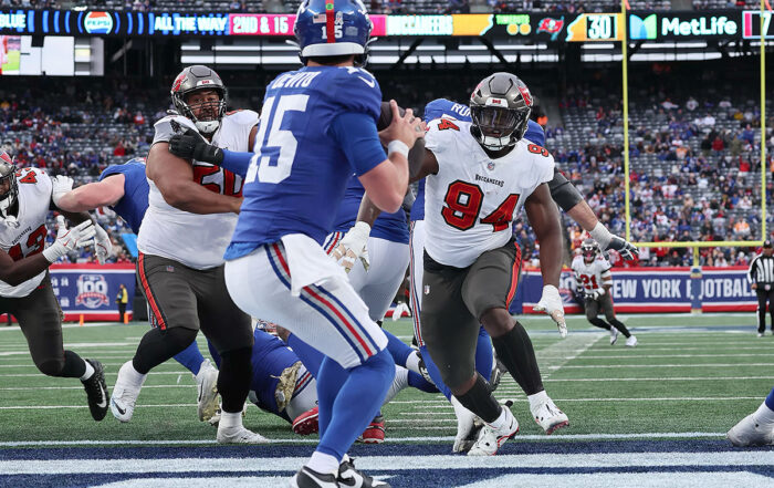 Bucs Dts Vita Vea And Calijah Kancey