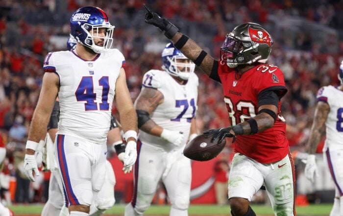 Bucs Db Mike Edwards