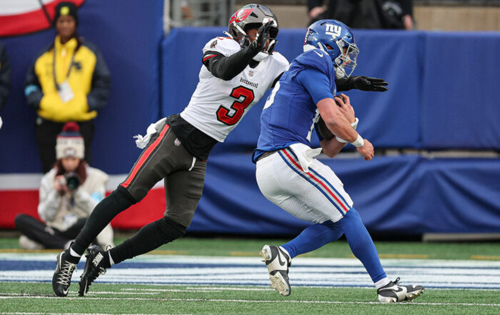 Bucs Ss Jordan Whitehead And Giants Qb Tommy Devito