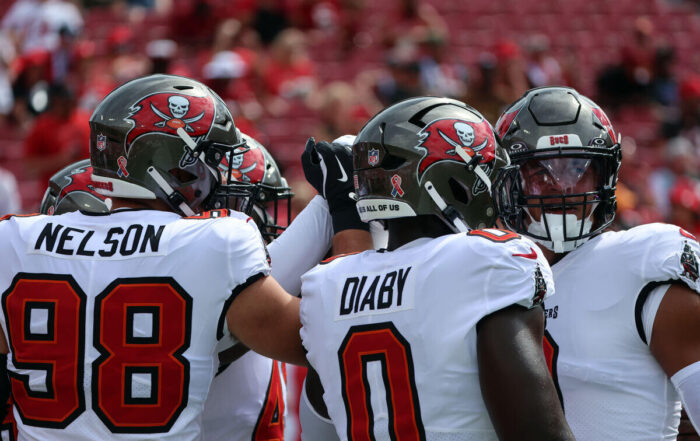 Bucs Olbs Anthony Nelson, Yaya Diaby, And Joe Tryon-Shoyinka