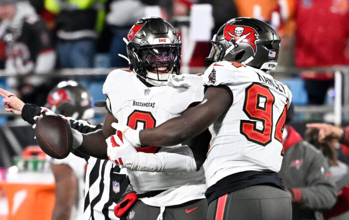 Bucs Olb Yaya Diaby And Dt Calijah Kancey