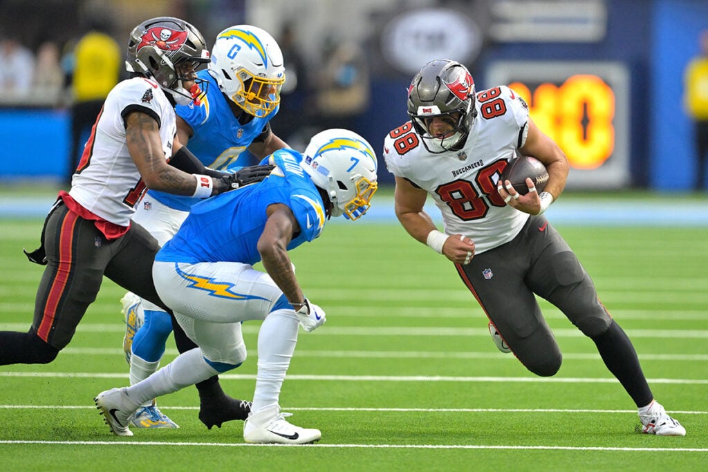 Bucs Te Cade Otton