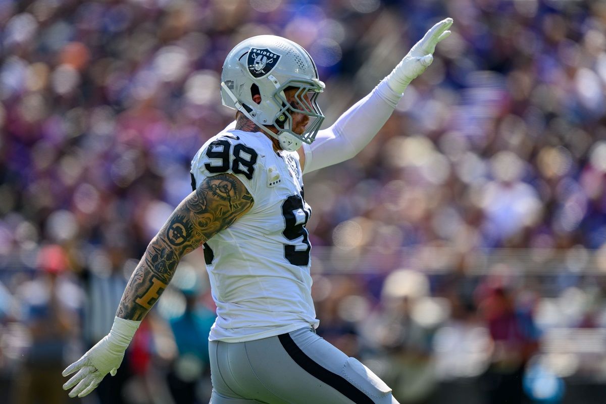 Raiders De Maxx Crosby