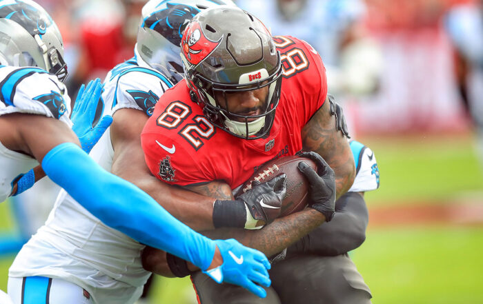 Bucs Te Devin Culp