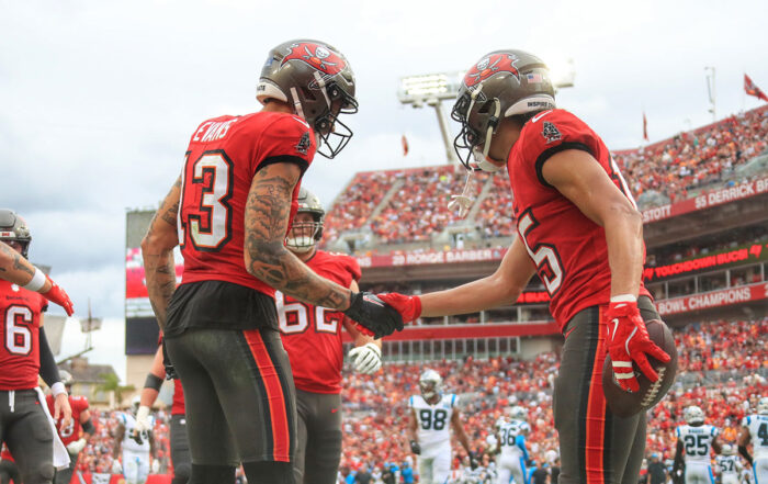 Bucs Wrs Mike Evans And Jalen Mcmillan