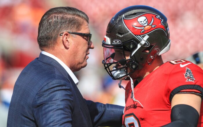 Bucs Gm Jason Licht And Qb Baker Mayfield - Photo By Cliff Welch P/R