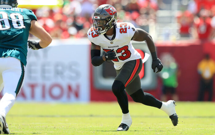 Smith Tykee Bucs Eagles Charge
