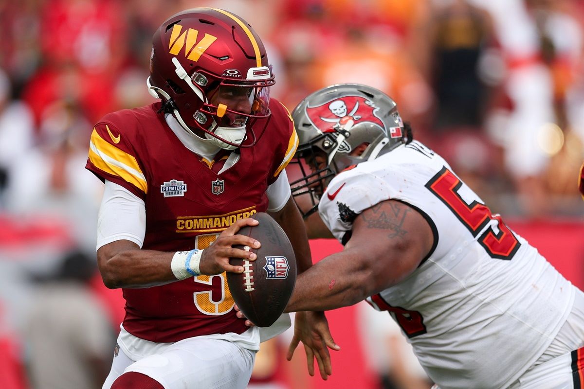 Bucs Nt Vita Vea And Commanders Qb Jayden Daniels
