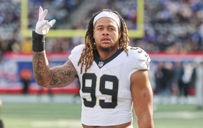 Saints De Chase Young