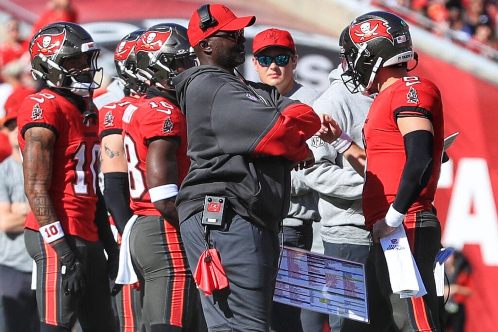 Sr'S Fab 5: Jon Gruden Wants To Coach Again, Loves The 2025 Bucs 5 Bucs Hc Todd Bowles And Qb Baker Mayfield - Photo By: Cliff Welch/Pr