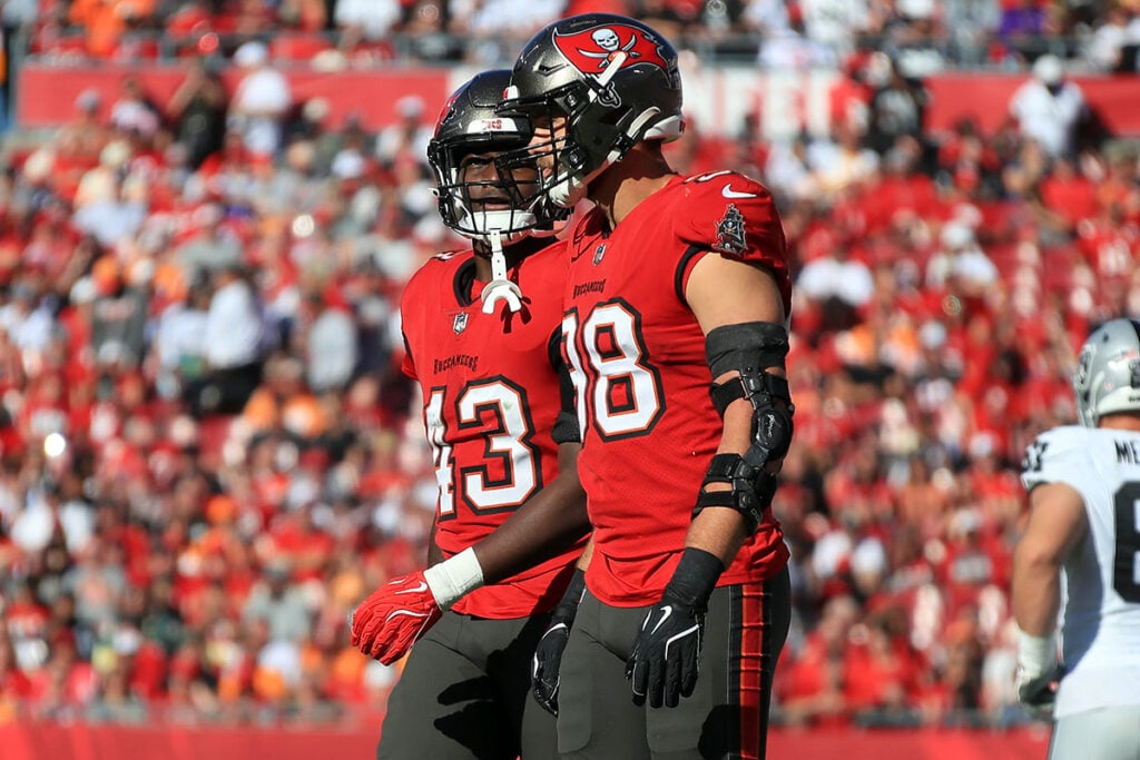 Bucs Mailbag: When Will Baker Mayfield Get A Contract Extension? 5 Bucs Olbs Chris Braswell And Anthony Nelson
