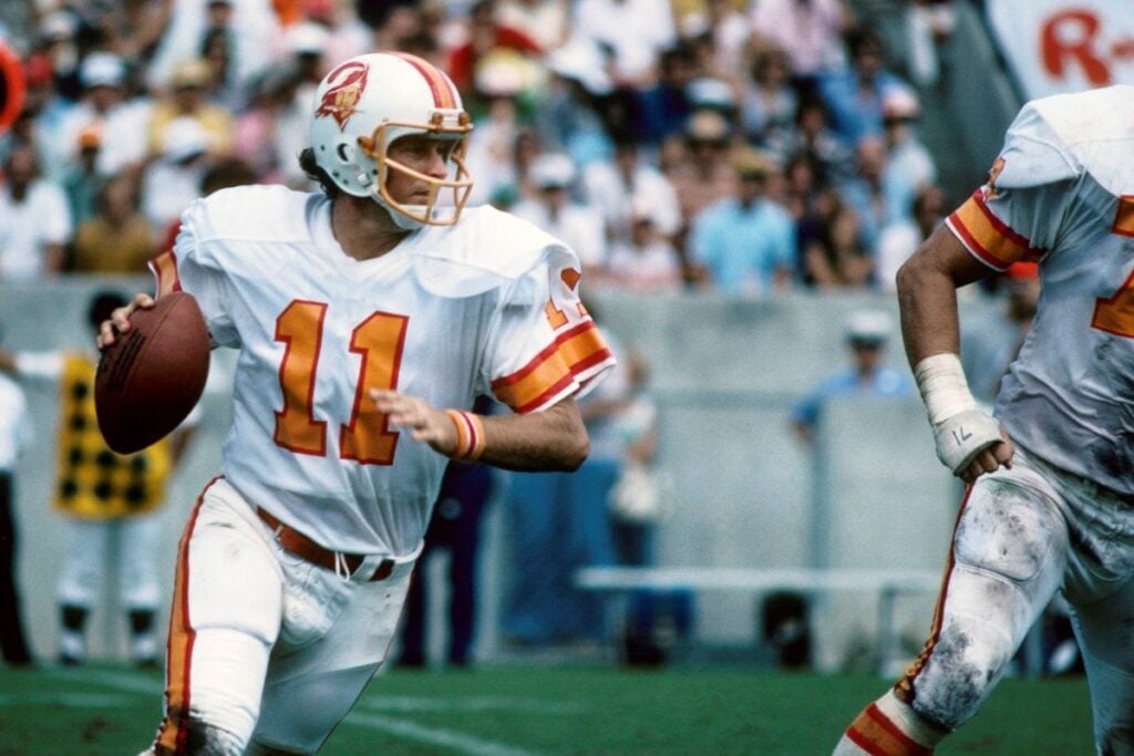 Buzz Building For Bucs' Alternate Throwback Uniforms? 2 Former Bucs Qb Steve Spurrier