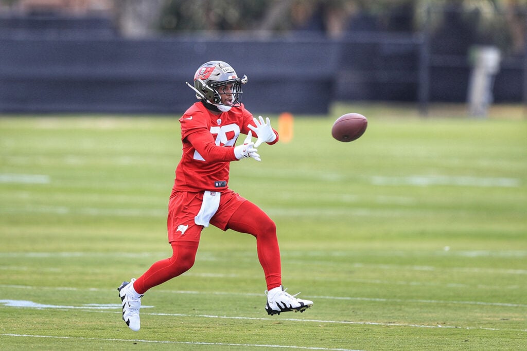 Shilo Sanders Makes Strong First Impression At Bucs Rookie Mini-Camp 3 Bucs S Shilo Sanders