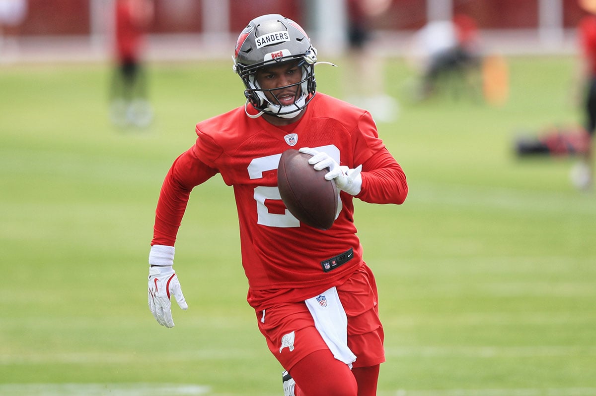 Bucs S Shilo Sanders