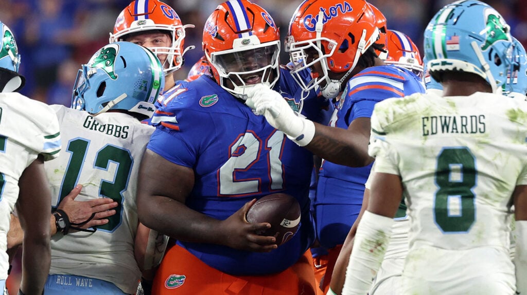 Pewter Pulse: Should Desmond Watson Line Up In The Bucs' Backfield? 2 Bucs Dt Desmond Watson