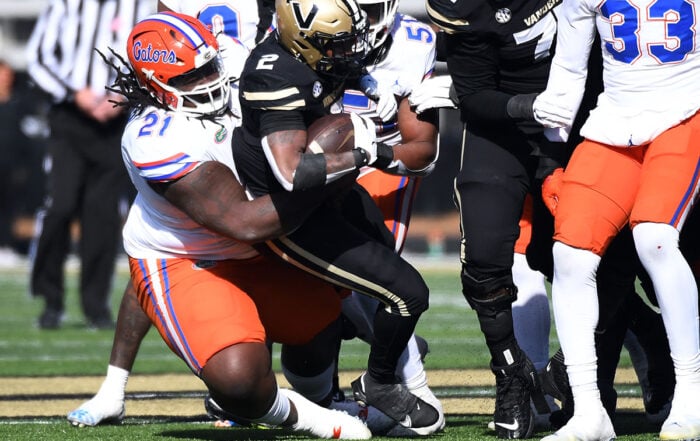 Bucs Dt Desmond Watson