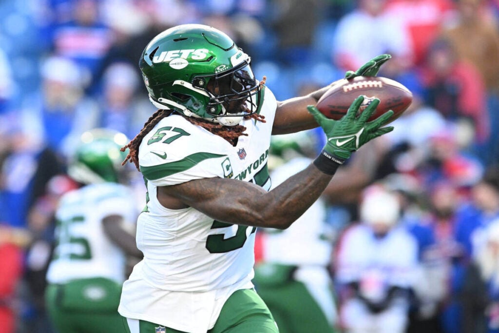 Should Bucs Add 5-Time Pro Bowl Ilb Into The Mix? 2 Jets Ilb C.j. Mosley
