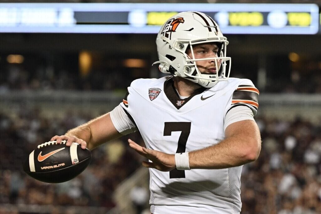 Get To Know The Bucs 2025 Udfas: Offense 2 Bowling Green/Bucs Qb Connor Bazelak