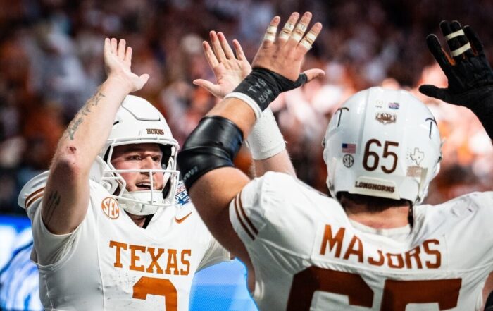Texas Qb Quinn Ewers And C Jake Majors Bucs