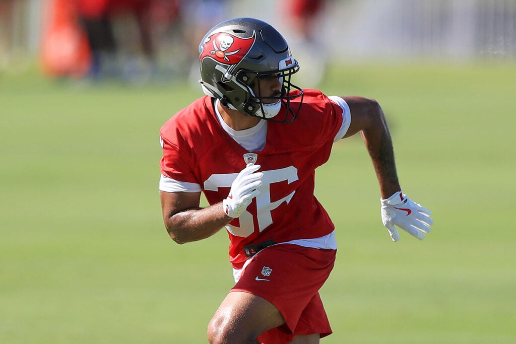 Bucs Db J.j. Roberts