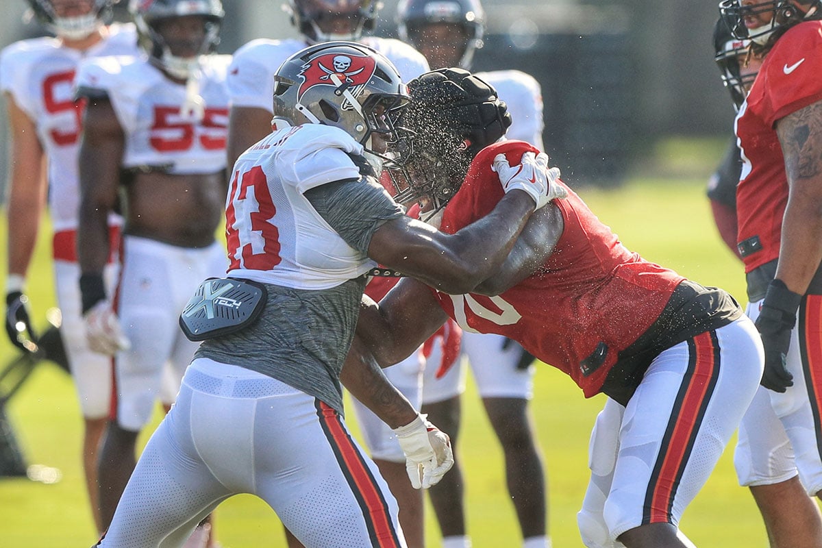 Bucs Olb Chris Braswell And Ot Ben Chukwuma